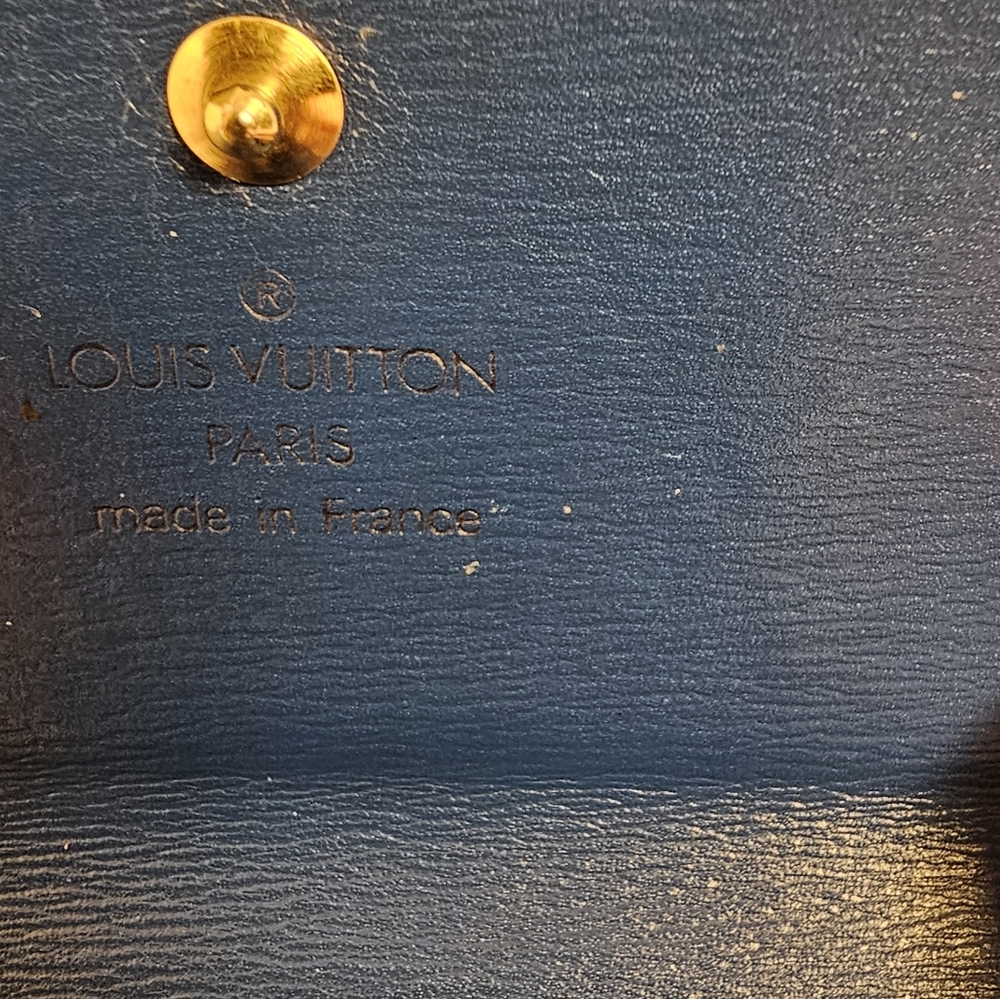 LOUIS VUITTON Blue Epi Wallet - Unisex - Picture 5 of 14